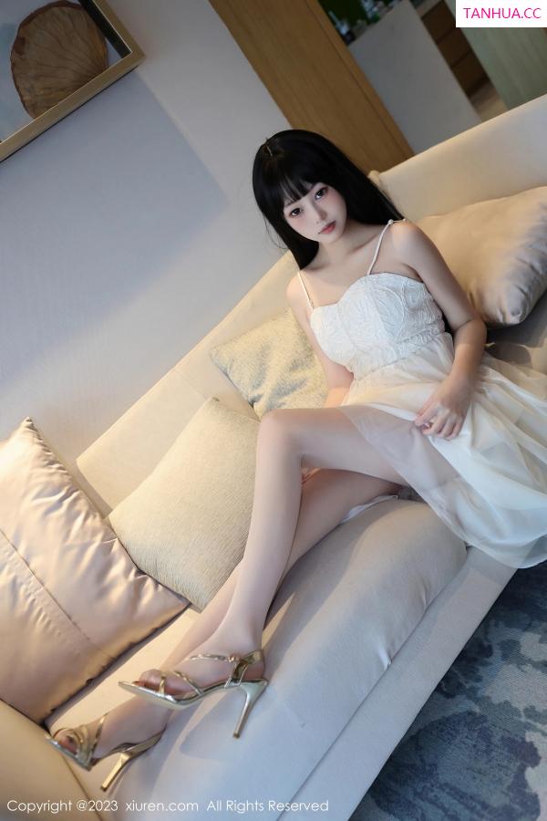   [XiuRen]高清写真图 2023.05.31 No.6828 早川京子 清纯美腿第10张图片